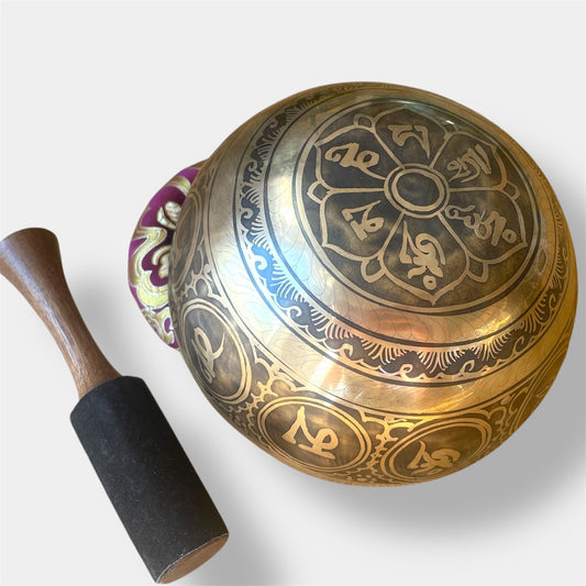 Bol Tibétain Gravé SI – 913g – 178mm